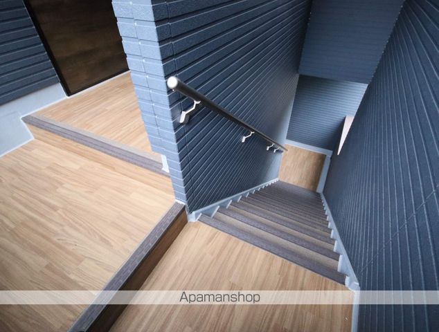 駐車場　エントランス