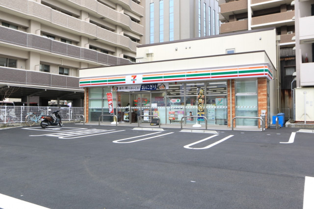 コンビニ　セブンイレブン松山御宝町店（コンビニ）まで20m