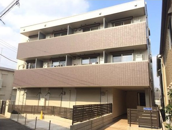 建物外観　オートロックでメーカー施工