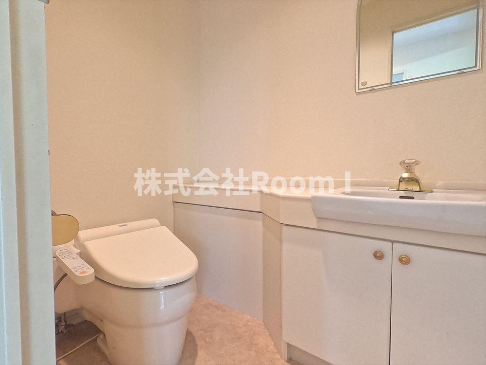 トイレ　清潔感のあるトイレです