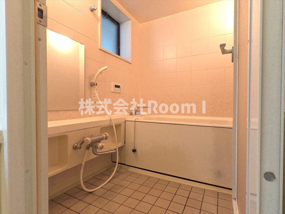 バス・シャワールーム　お風呂です