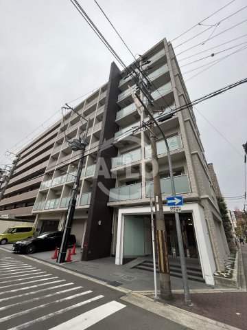 大阪市東成区東小橋のマンションの建物外観