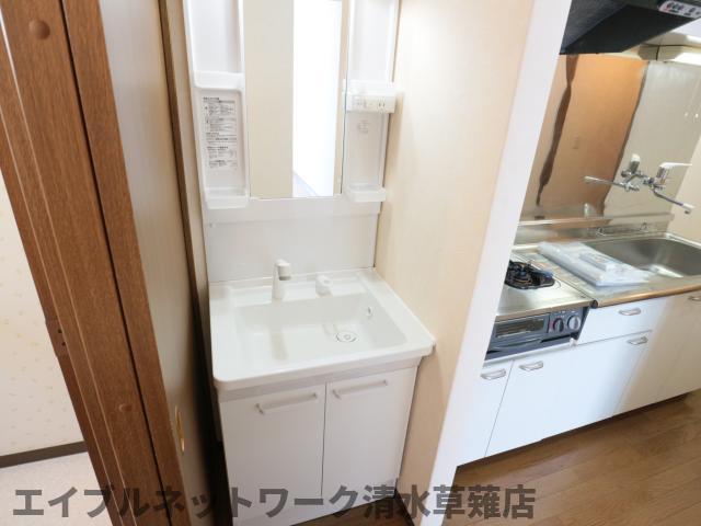 洗面設備　広い洗面スペース