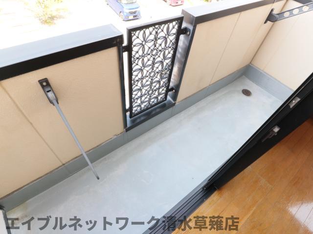バルコニー　お洗濯にも便利なバルコニー付き