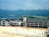中学校　神戸市立大原中学校（中学校）まで2300m