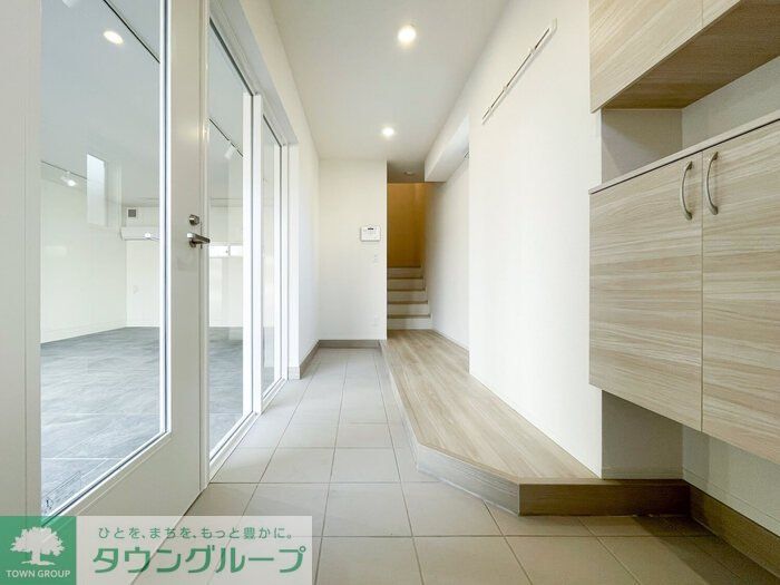 エントランス　エントランス