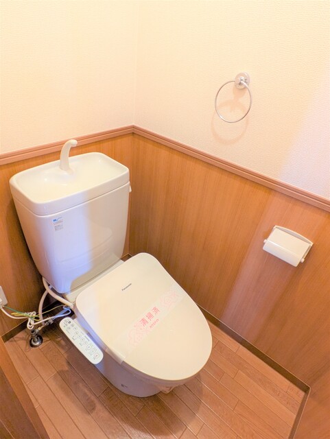 トイレ　☆洗浄機能付暖房便座☆