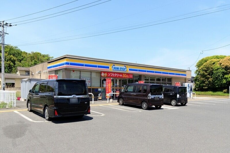 コンビニ　ミニストップ田川香春町店（コンビニ）まで849m