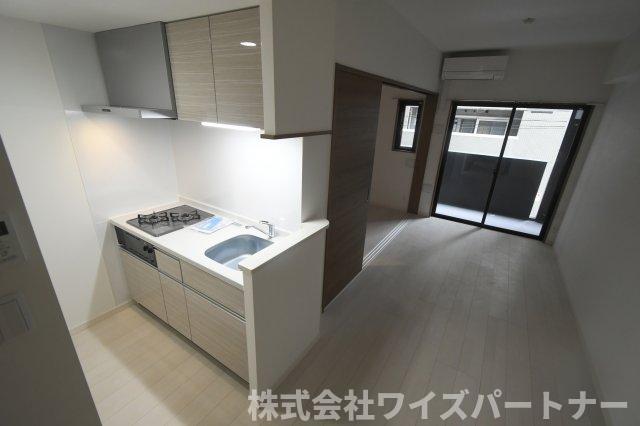 キッチン　※別号室の為、現況優先