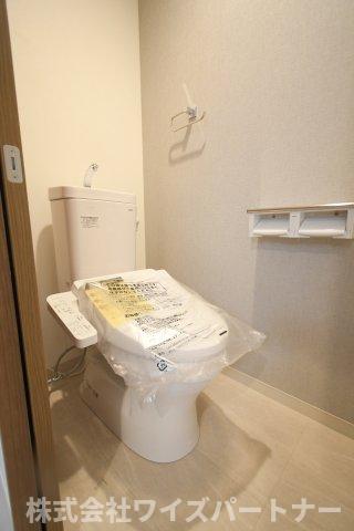 トイレ　※別号室の為、現況優先