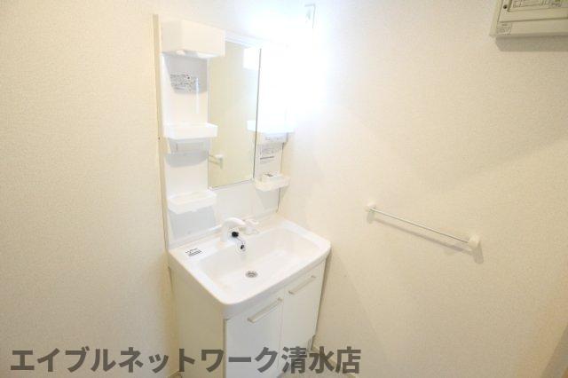 洗面設備　広い洗面スペース