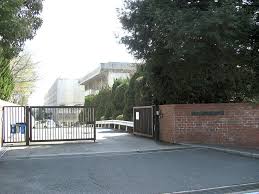 高校・高専　大阪府立茨木西高等学校（高校・高専）まで2385m