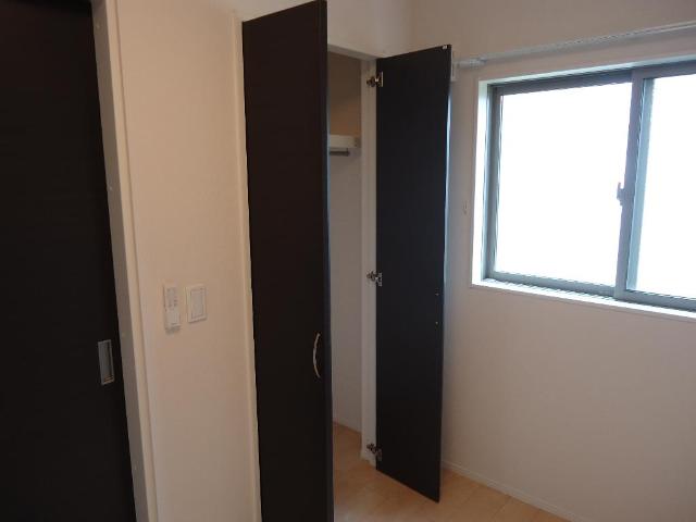 収納　洋室（イメージ）