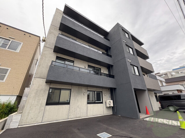 建物外観　中央区南７条西「ＤＥＳＴＩＮＯ　Ｒｅｓｉｄｅｎｃｉａ７１５」