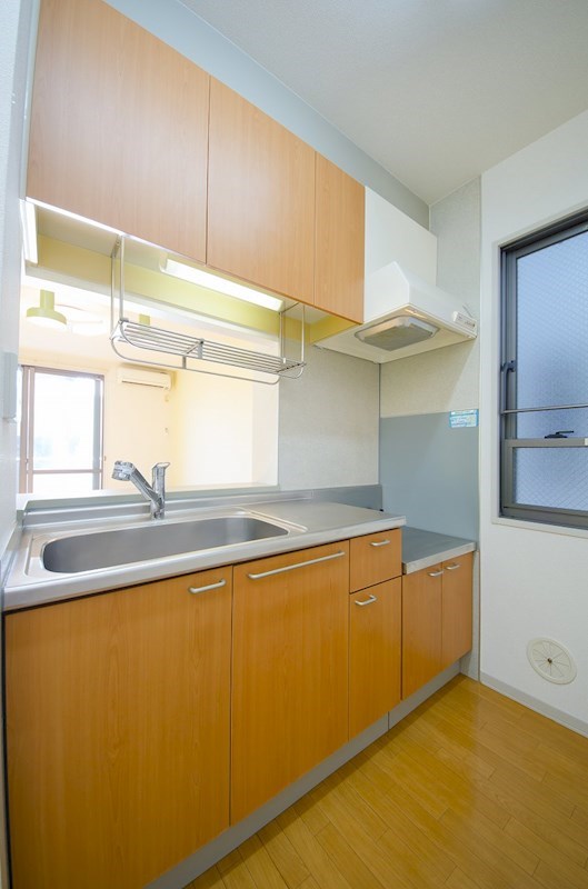 キッチン　人気のカウンターキッチンなら料理をしながらお子さんの様子を見