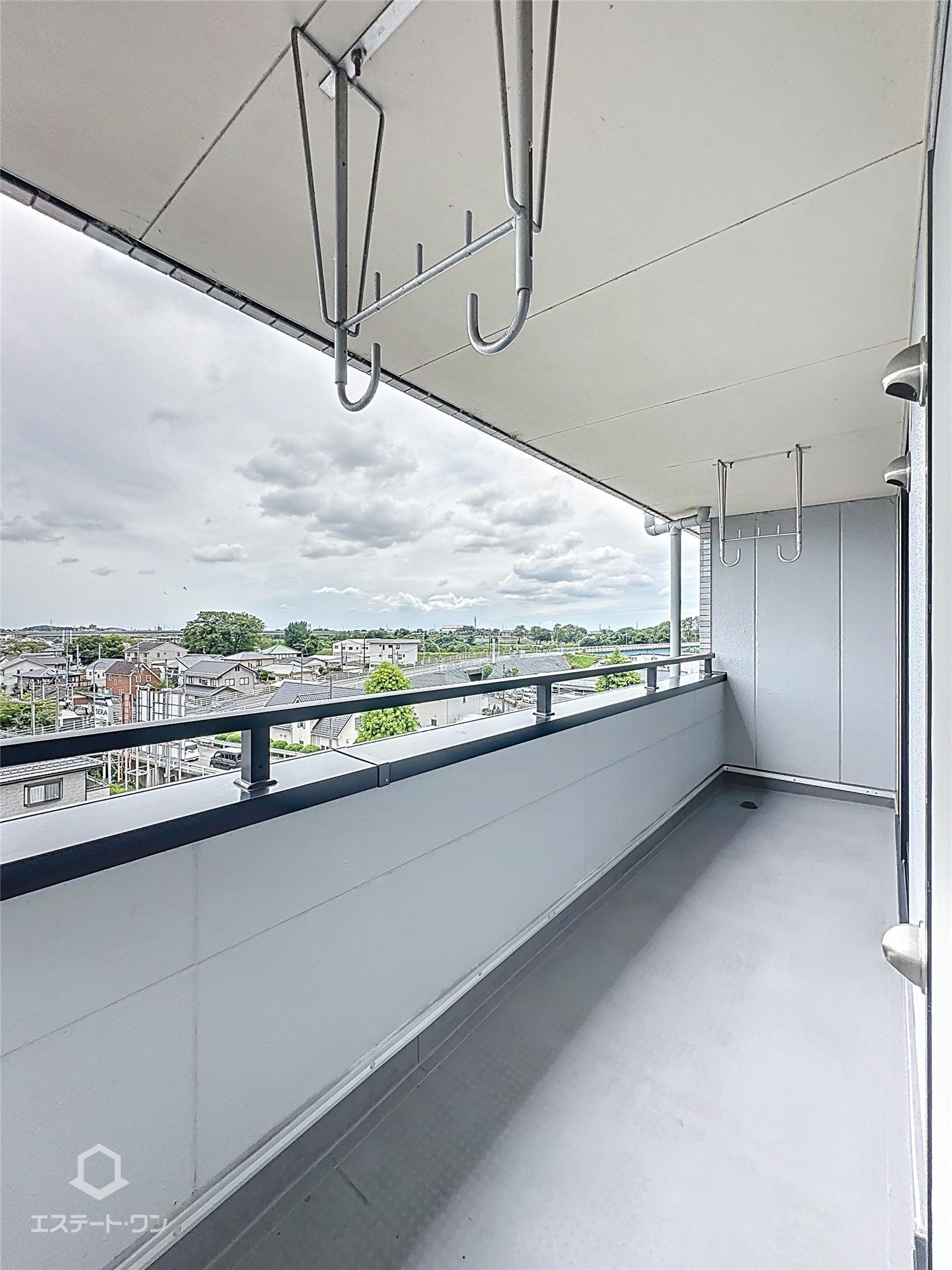 バルコニー　お布団も干せます☆