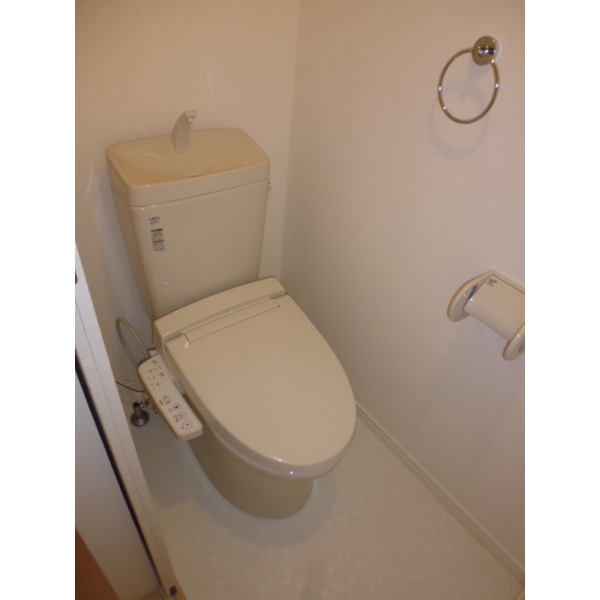 トイレ　１０３号室の写真です