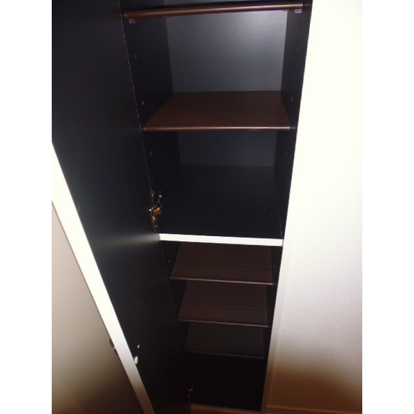 玄関　１０３号室の写真です