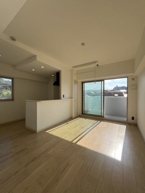 居室・リビング　同物件別号室の写真です。