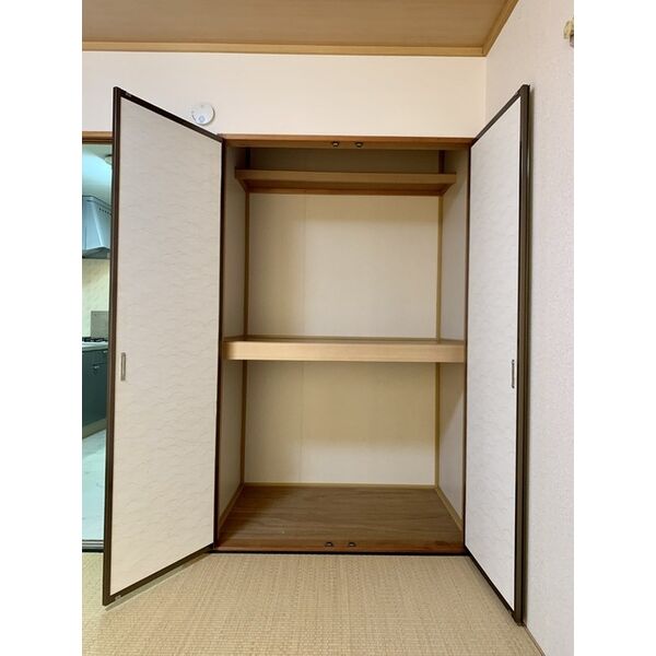 収納　和室　収納