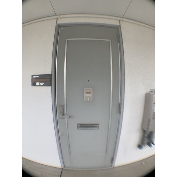 玄関　玄関ドア