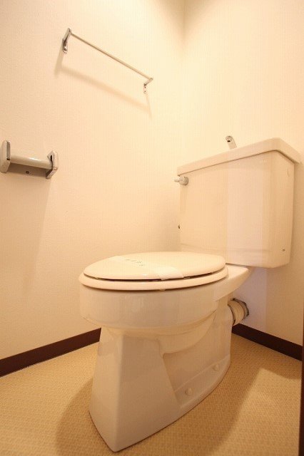 トイレ　同物件別部屋