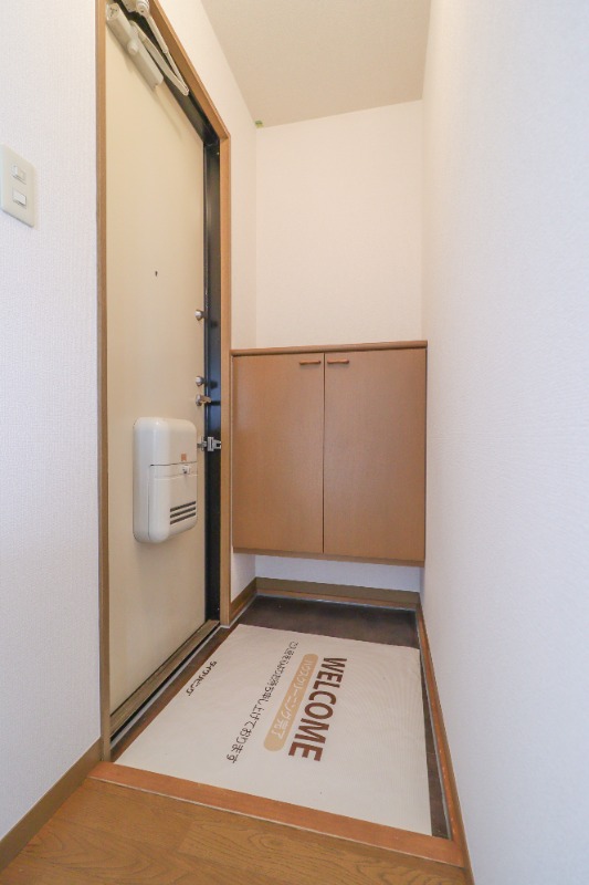 玄関　図面と現状に相違がある場合には現状を優先