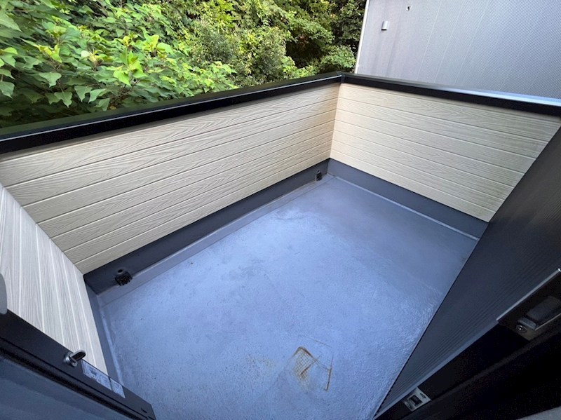 バルコニー　現況優先