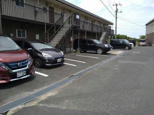 駐車場　駐車場
