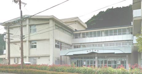 中学校　朝来市立朝来中学校（中学校）まで190m