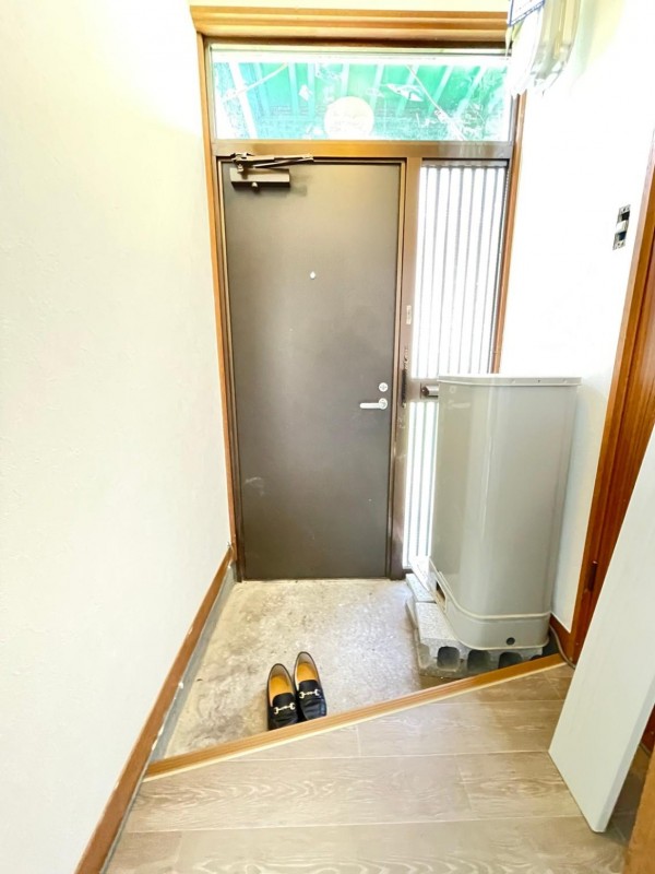 玄関　玄関