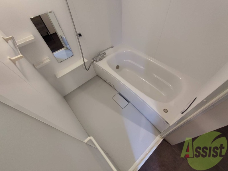 バス・シャワールーム　ユニットバスです。疲れを癒すのに欠かせませんね！