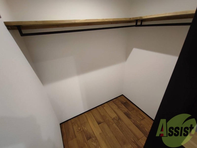 収納　寝室の収納です。部屋がすっきり片付きます。