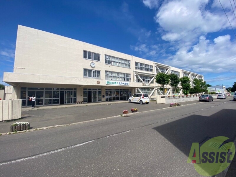 小学校　札幌市立新琴似北小学校（小学校）まで1285m