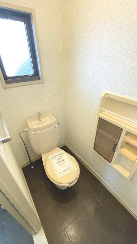 トイレ　※２Fの部屋の写真です
