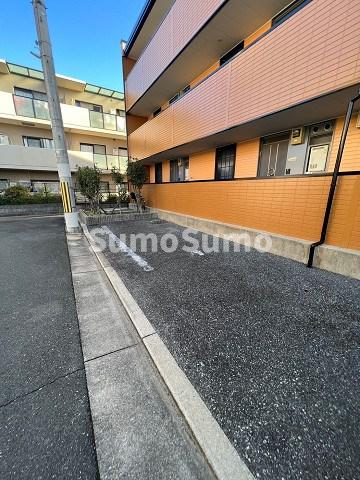 駐車場　車をお持ちの方に嬉しい駐車場付きの物件です