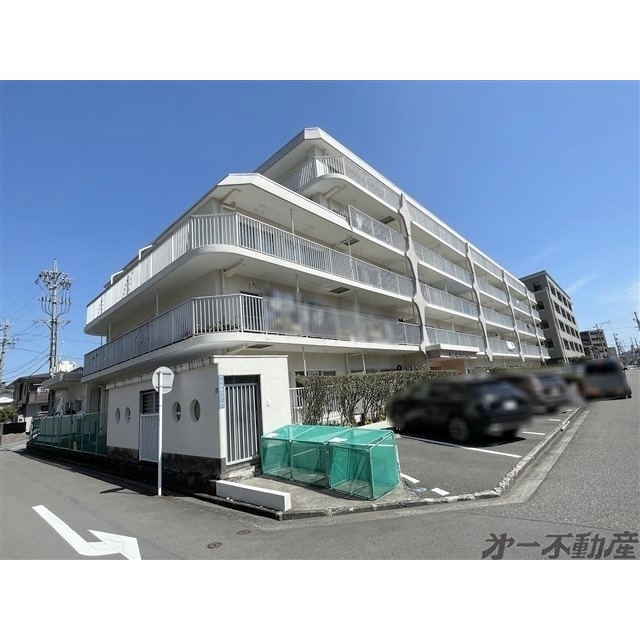 エントランス　建物外観