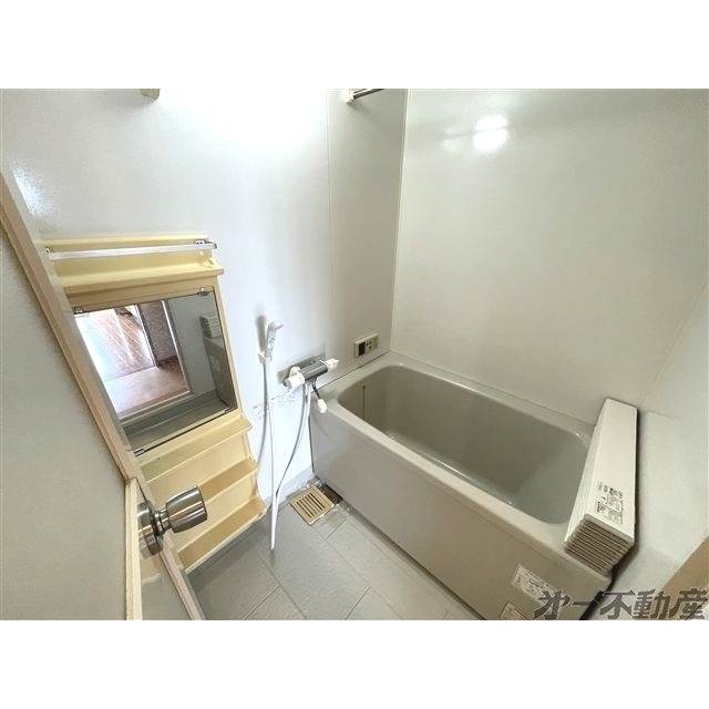 バス・シャワールーム　バス