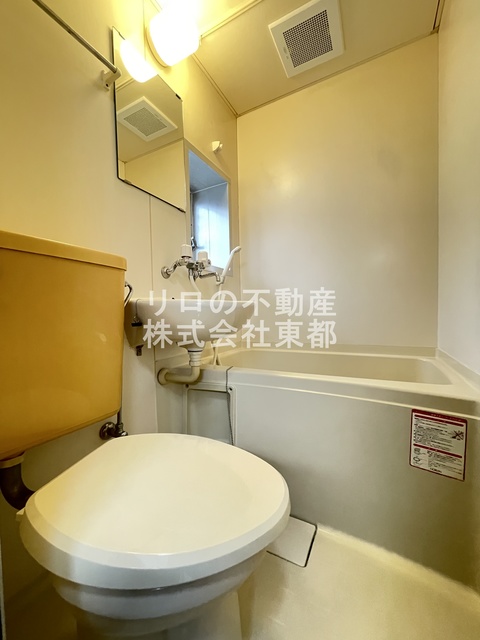 バス・シャワールーム　お掃除がしやすい３点ユニットバスです☆