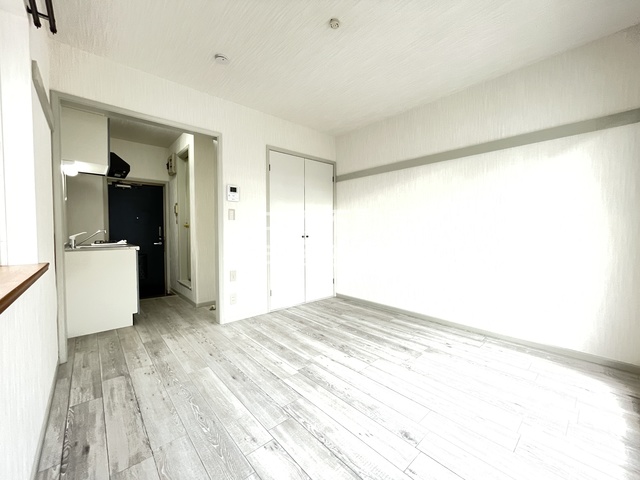 その他部屋・スペース　窓から暖かな日差しが入ります♪