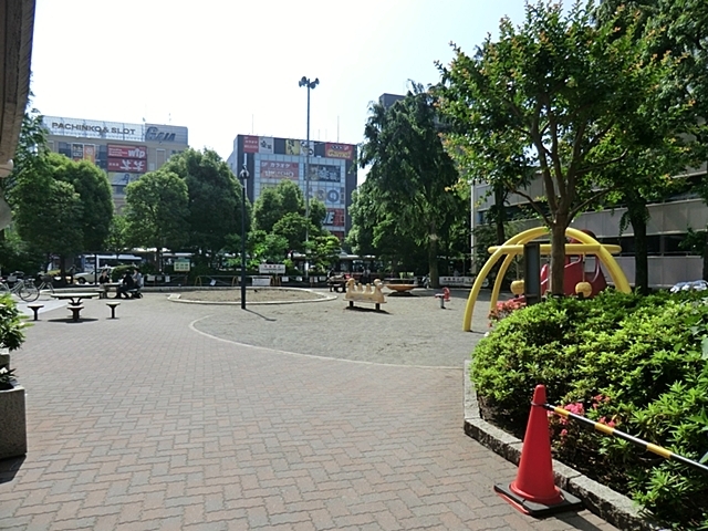 公園　調布駅前公園（公園）まで720m
