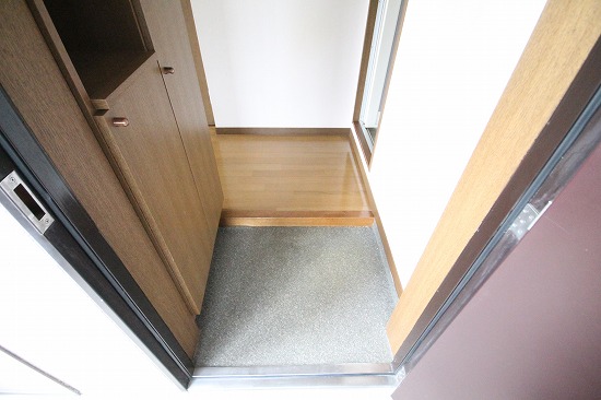 玄関　※写真は類似です