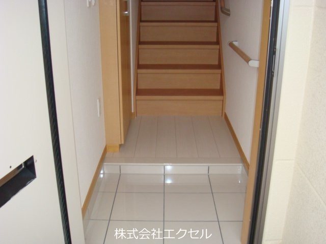 玄関　シューズボックス完備です。