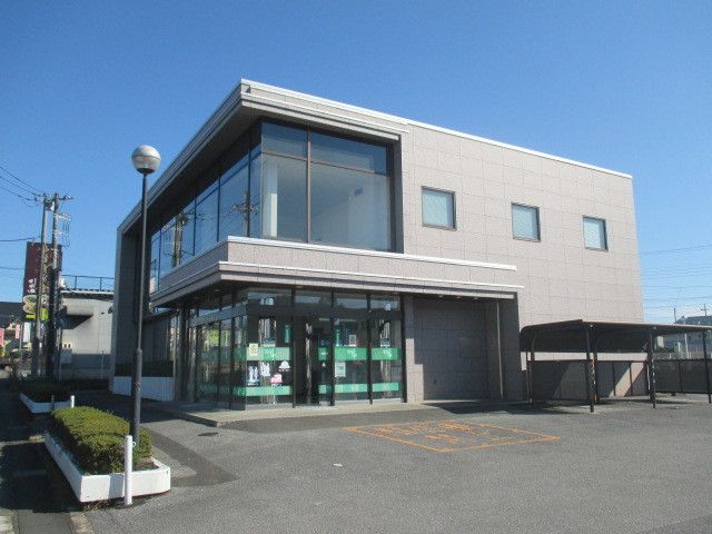 銀行　栃木銀行鹿沼東支店（銀行）まで600m