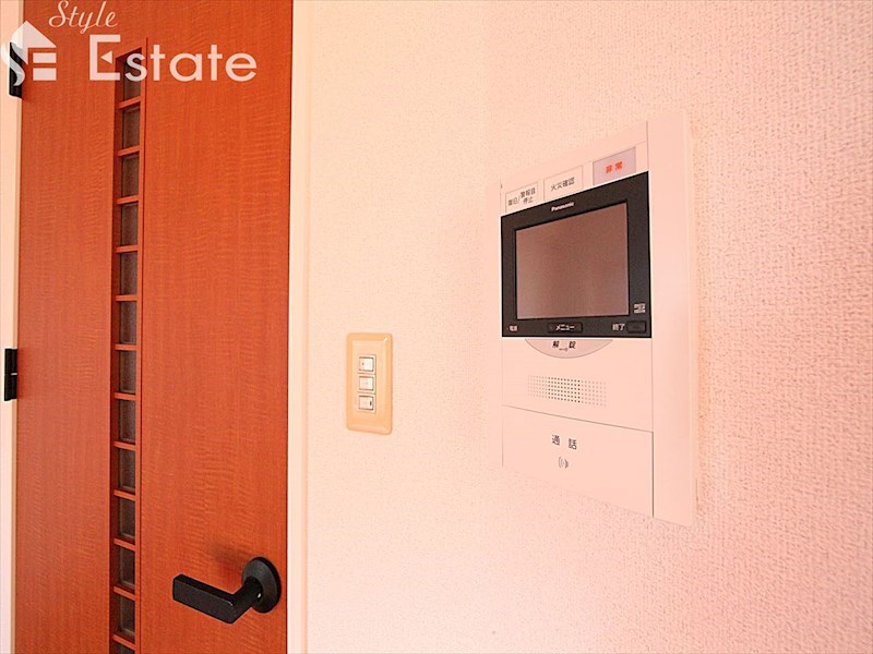 セキュリティ　モニター付きインターホン