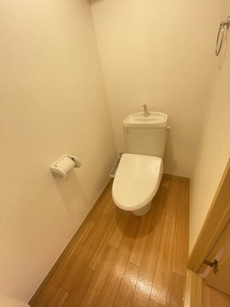 トイレ　トイレ