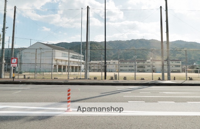 中学校　加茂名中学校（中学校）まで225m