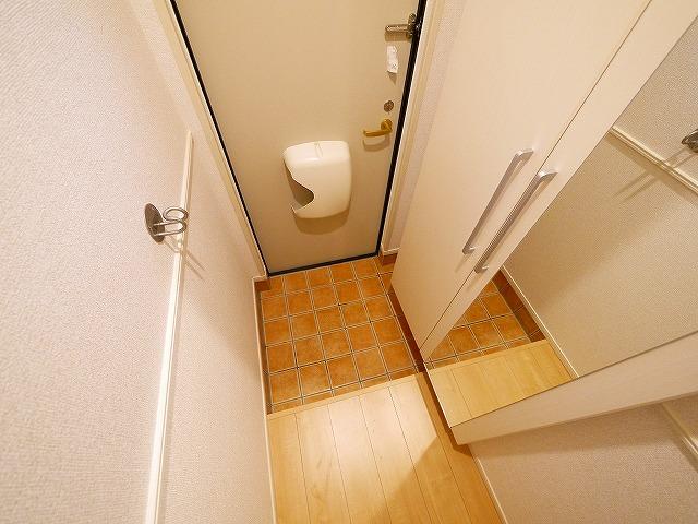 玄関　落ち着いた玄関です