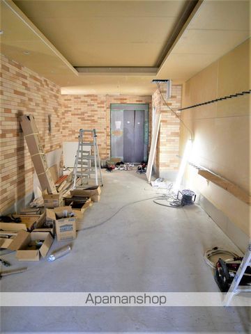 ロビー　ロビー