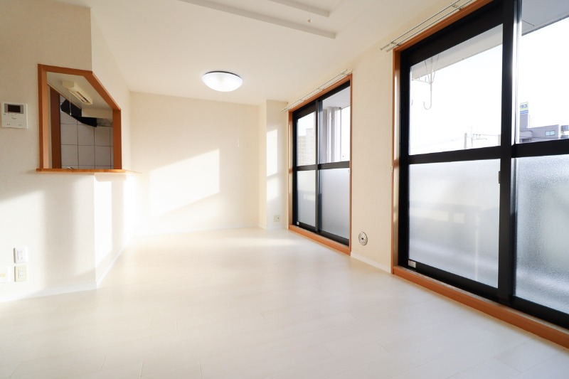 居室・リビング　図面と現状に相違がある場合には現状を優先